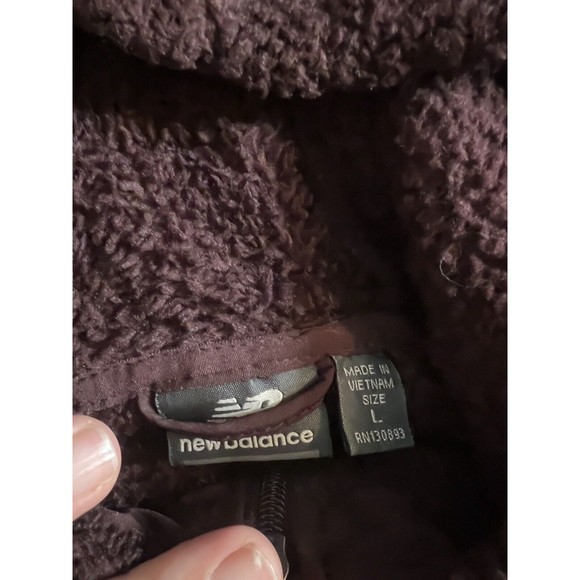 New Balance Women's Large Fleece Full Zip Up Jacket Deep Plum Purple Wine Red - Picture 4 of 4